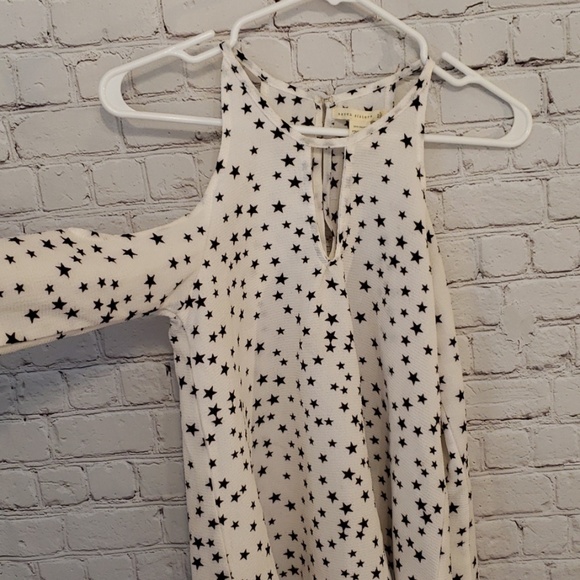 Long sleeve cold shoulder top by seven sisters - Picture 2 of 5